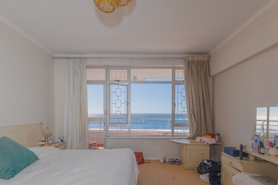2 Bedroom Property for Sale in Sea Point Western Cape